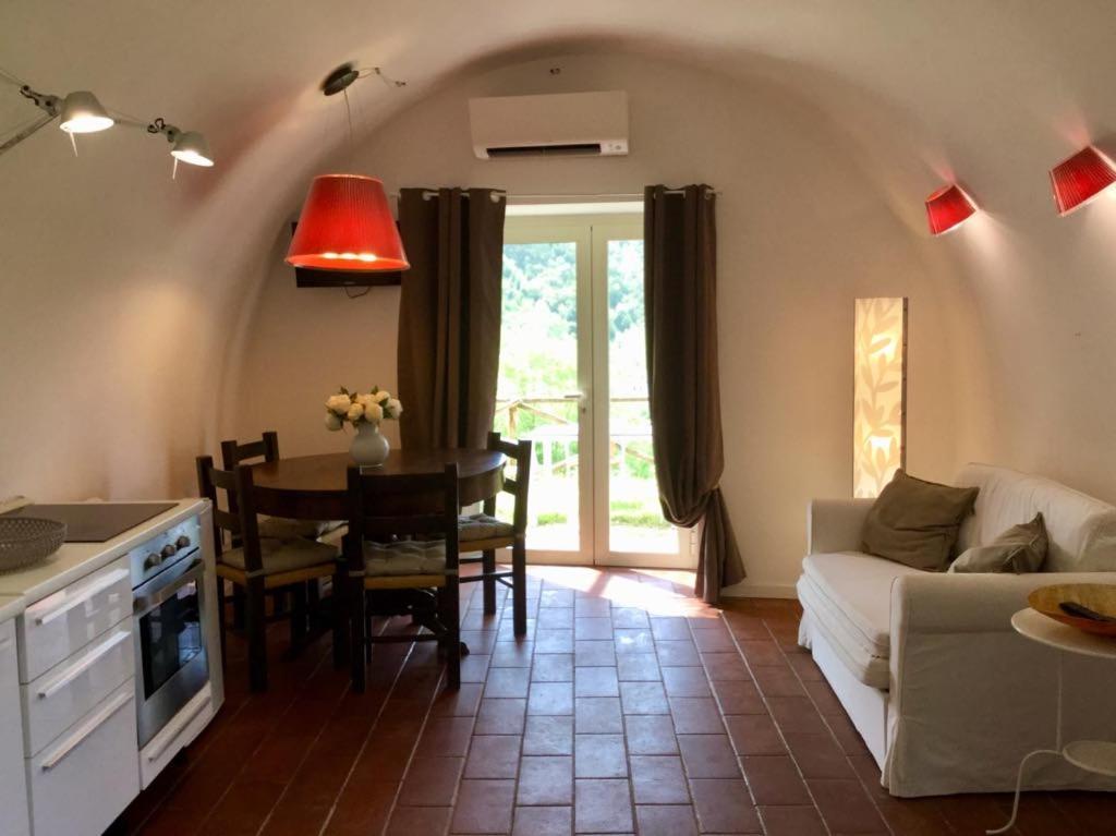 Agriturismo La Commenda-Adults Only カーシャ エクステリア 写真